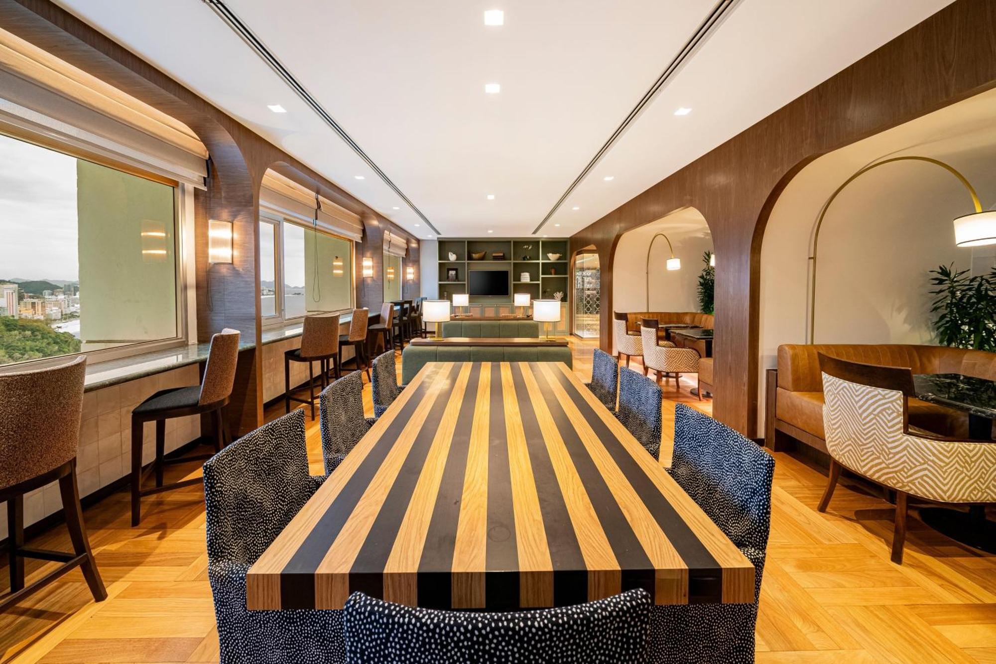 Sheraton Grand Rio Hotel & Resort Rio de Janeiro Bagian luar foto The lounge at the airport